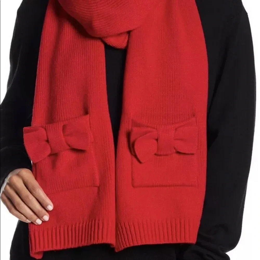 Brand New With Tags Red Knit Pocket Scarf - Picture 1 of 2